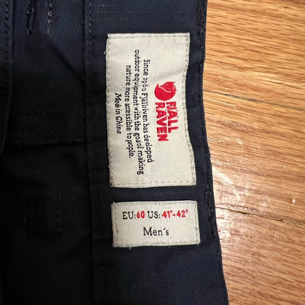 Fjallraven Men's Navy Outdoor Hybrid Shorts - Picture 5 of 9